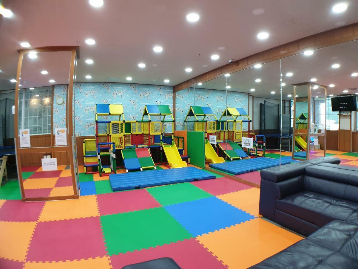 Home Fourest Resort גאוז'ה מראה חיצוני תמונה